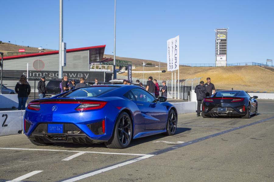  Acura NSX 2016 года  (NA) (фото 154 из 286)